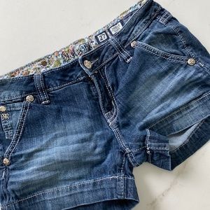 Miss me shorts